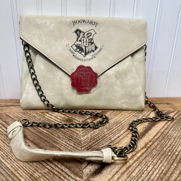 Harry Potter Envelope Clutch Purse - Picture 2 of 5